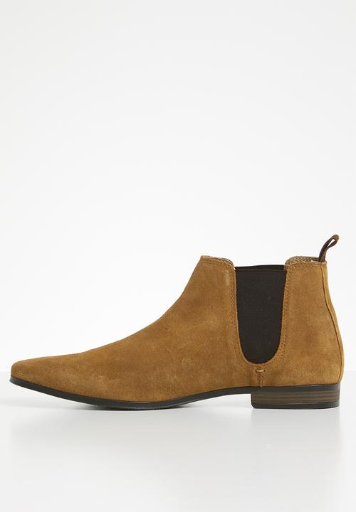 Superbalist - Strauss suede chelsea boot - tan 