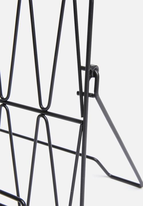 Present Time - Diamond cut menu stand - iron matte black