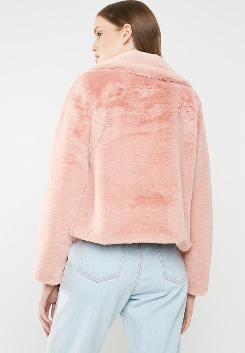 Revenge - Faux fur cropped jacket - pink