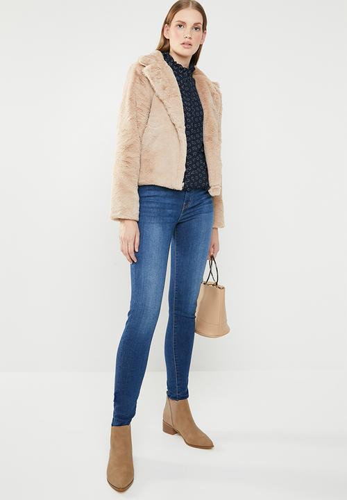 Revenge - Faux fur cropped jacket - beige