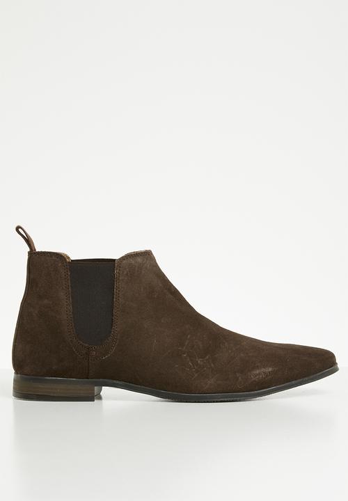 Superbalist - Strauss suede chelsea boot - brown