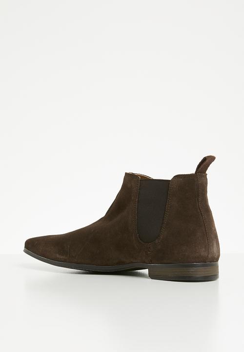 Superbalist - Strauss suede chelsea boot - brown