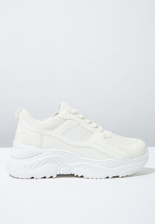chunky sneakers cotton on