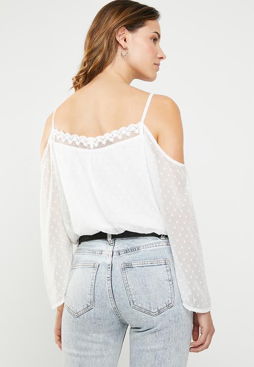ONLY - Darling cold shoulder 3/4 top - white