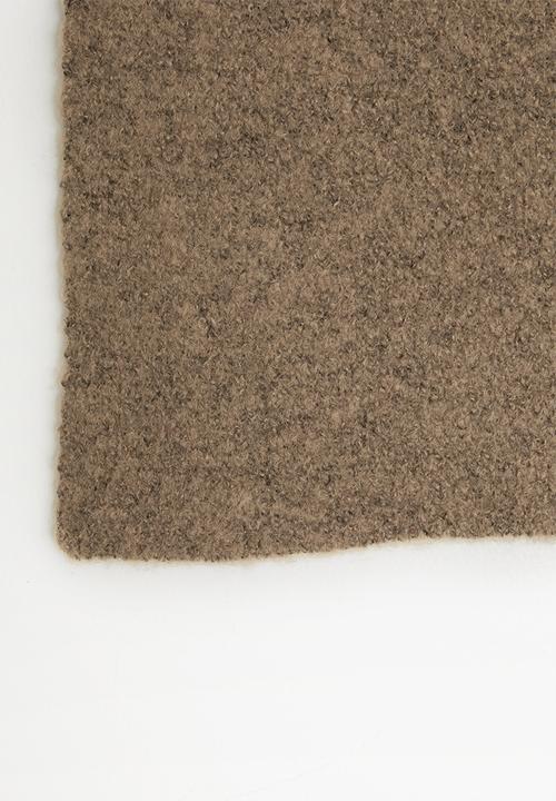 Superbalist - Fluffy long scarf - brown
