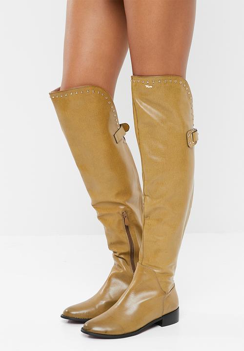 Plum - Maddie boot - tan