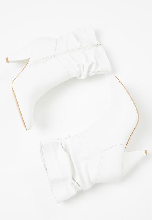 Jada - Kitten heel boot - white