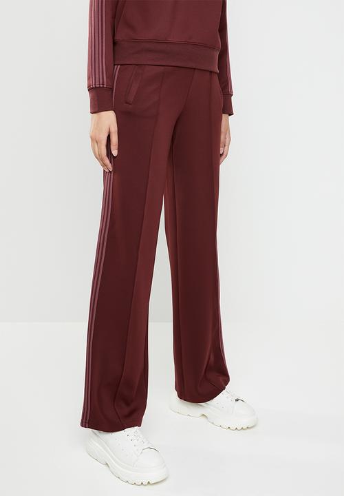 burgundy sweat pants