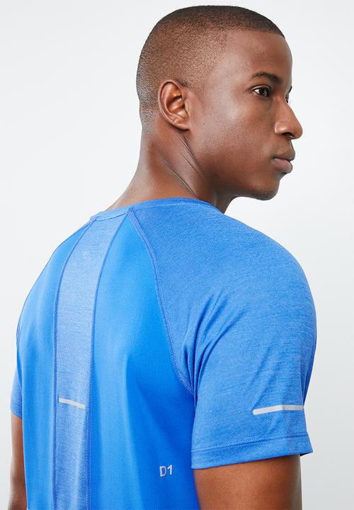 ASICS - Asics short sleeve top - blue
