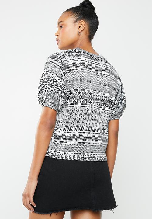 Superbalist - Jaquard puff sleeve boxy top - grey & black