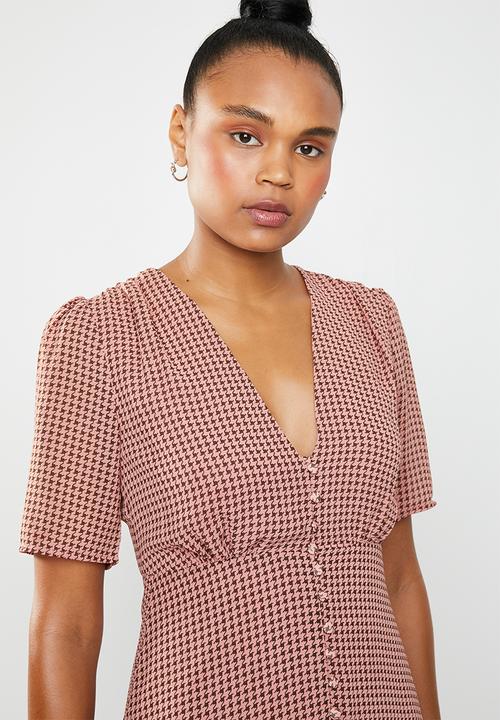 Missguided - Chiffon houndstooth button down midi dress - pink