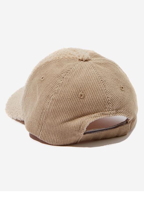 Cotton On - Baseball teddy fur cap - neutral
