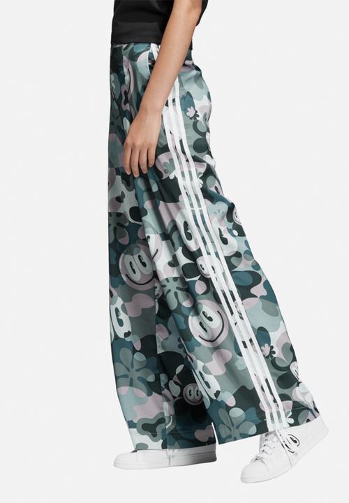 adidas Originals - Wide leg track pants - green