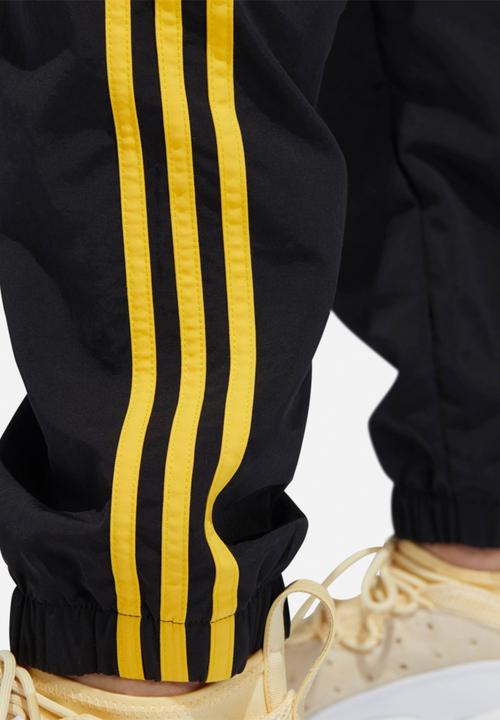 adidas Originals - Woven block pants - black & yellow