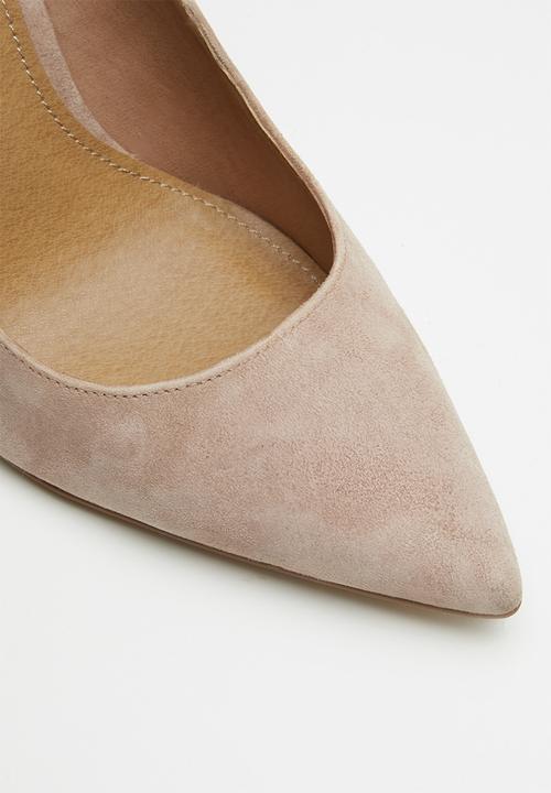 Steve Madden - Loretta faux suede pump - tan