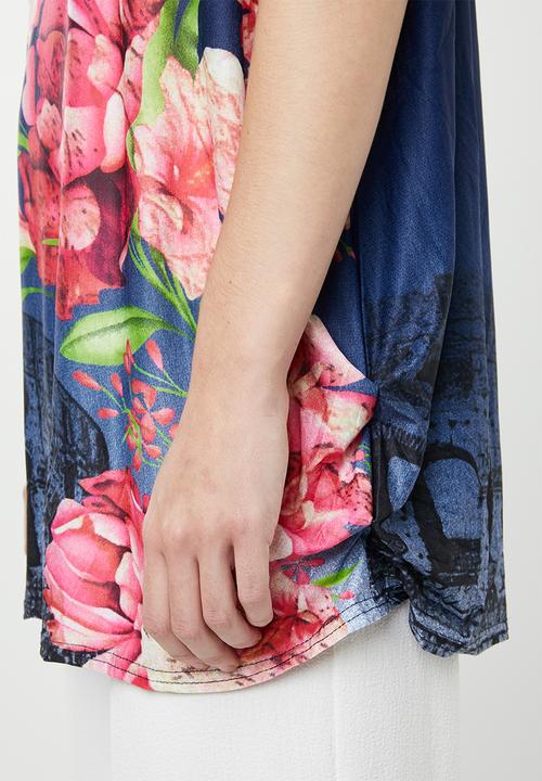 Revenge - Batwing floral T-shirt - multi