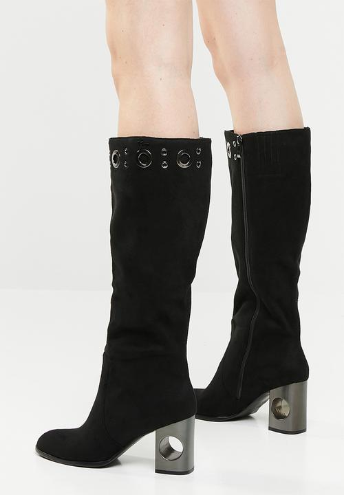 Plum - Studded boot - black