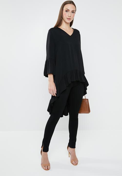 Revenge - Bell sleeve top - black
