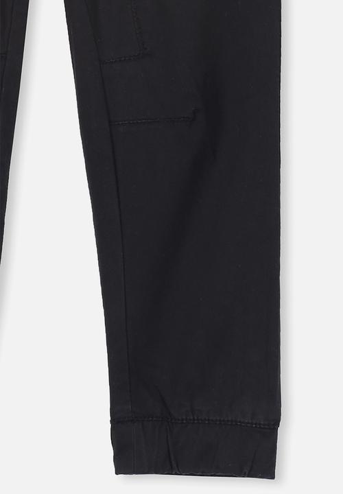 Cotton On - Logan cuffed pant - black