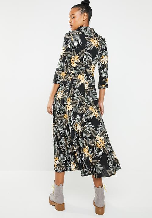 Revenge - 3/4 sleeve flared maxi shirt dress - multi