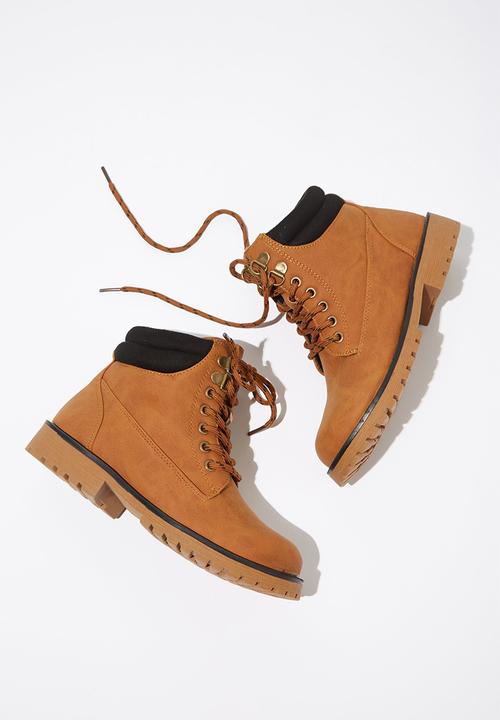 Cotton On - Trekker hiking boot - tan