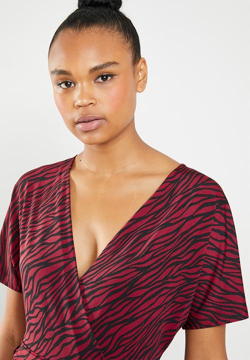 Superbalist - Wrap jumpsuit - black & red 