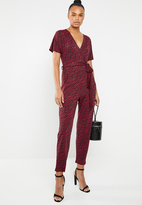Superbalist - Wrap jumpsuit - black & red 