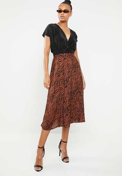 Superbalist - Plisse wrap tee - black