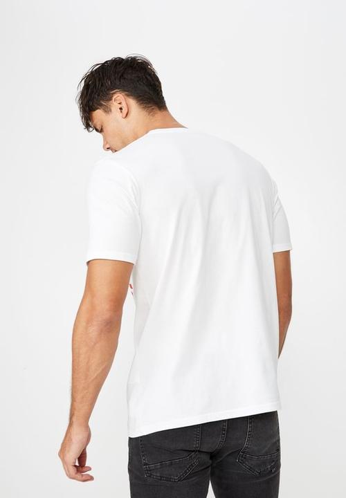 Cotton On - Mickey flag Tbar collab character tee - white