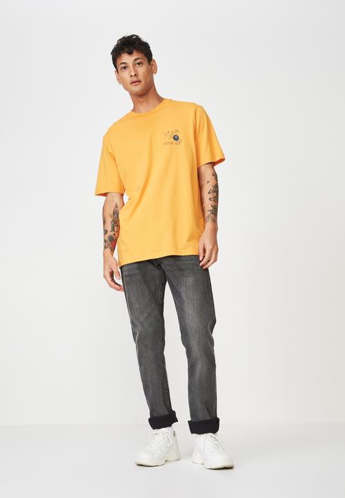 Cotton On - Let the sparks fly Tbar art T-shirt - orange