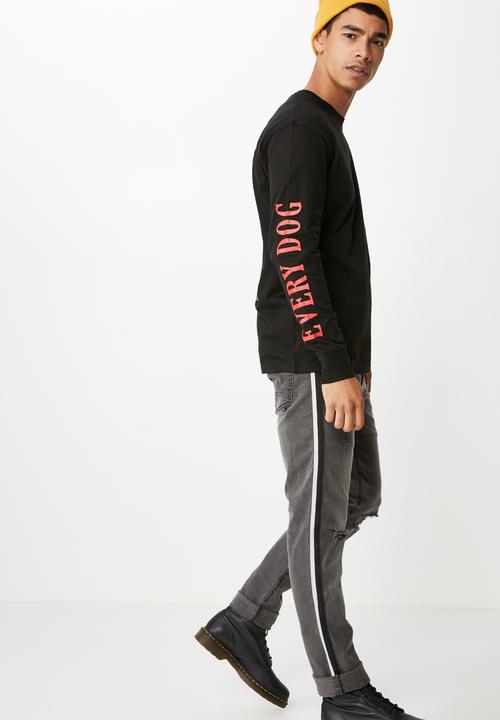 Cotton On - Scarface the money tbar collaboration long sleeve tee - black