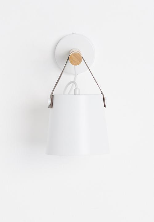 Sixth Floor - Flynn wall light - white