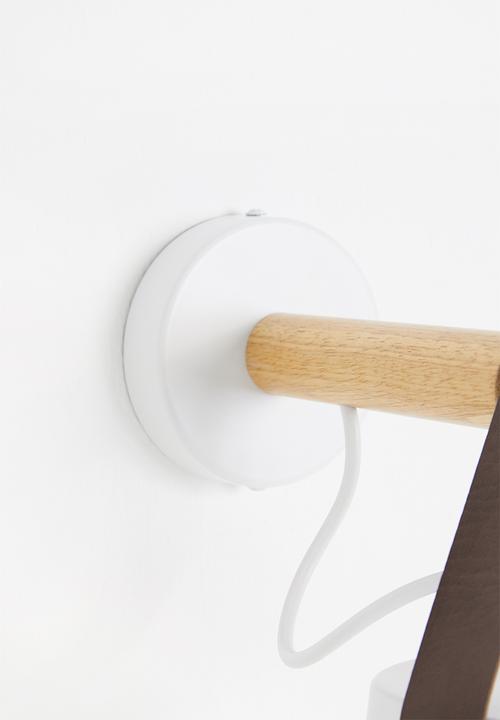 Sixth Floor - Flynn wall light - white