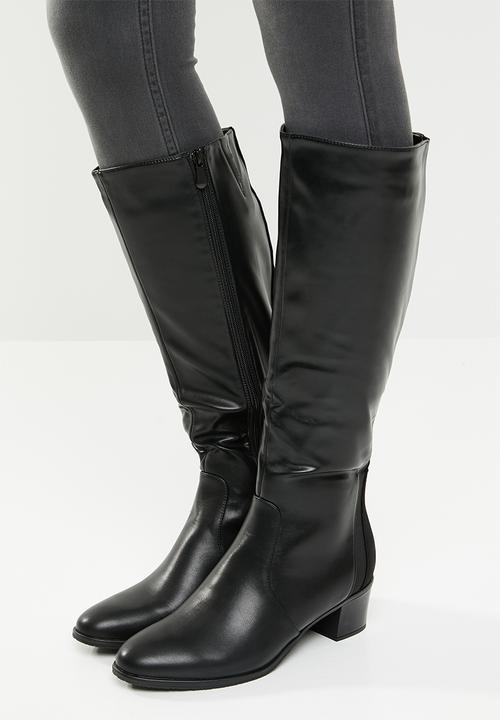 Butterfly Feet - Nolene boot - black
