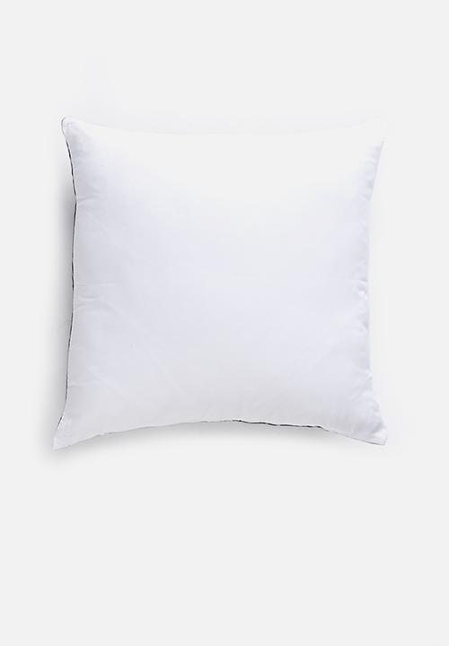 Grey Gardens - Arden cushion cover - black