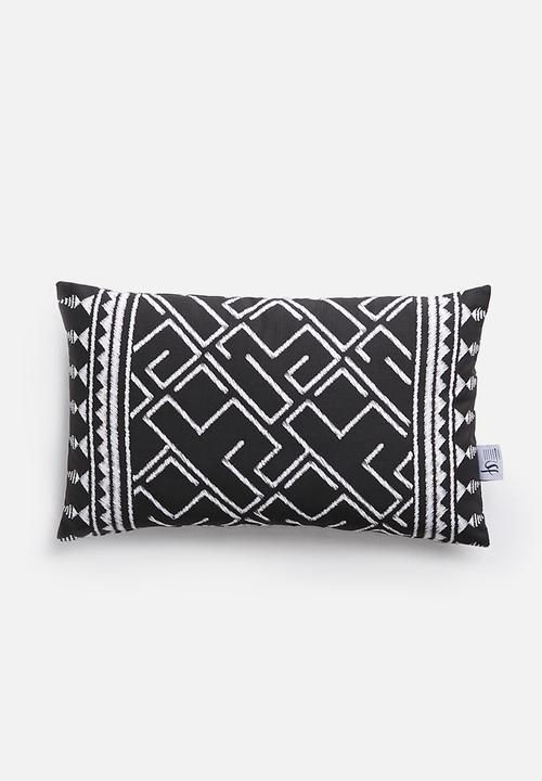 Sixth Floor - Belle cushion cover - black