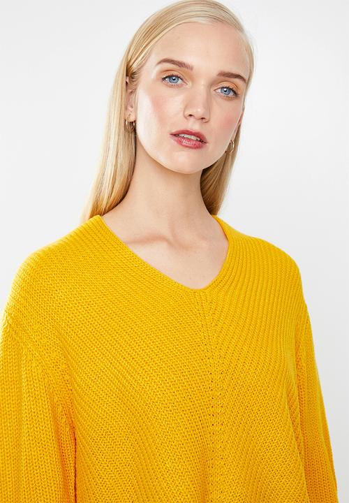 MANGO - Chunky v-neck knit sweater - yellow