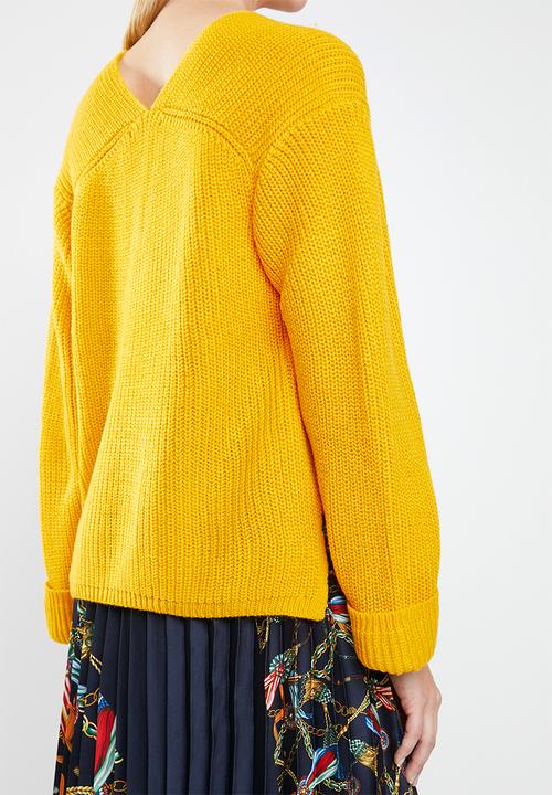 MANGO - Chunky v-neck knit sweater - yellow