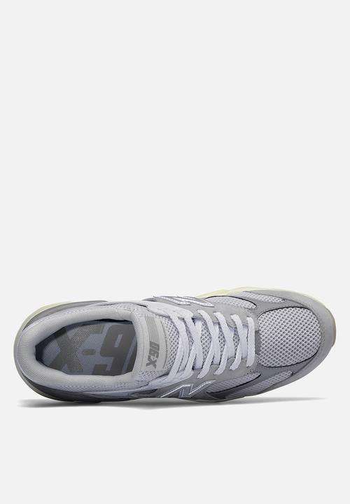 New Balance  - X90 - grey