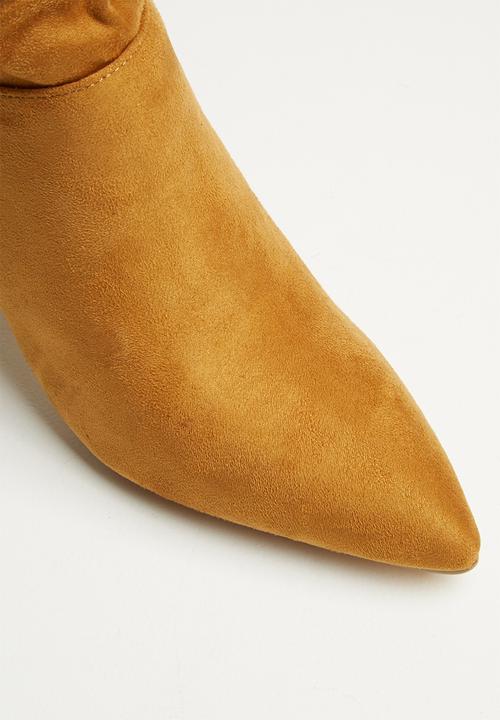 Miss Black - Ratu boot - tan