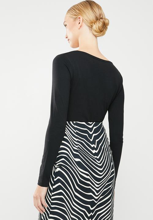MANGO - Long sleeve T-shirt - black