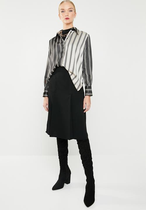 MANGO - Satin finish oversized shirt - black & neutral