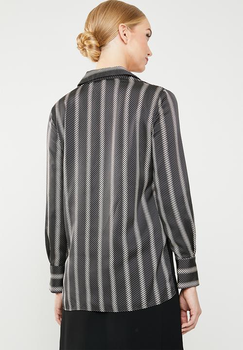MANGO - Satin finish oversized shirt - black & neutral