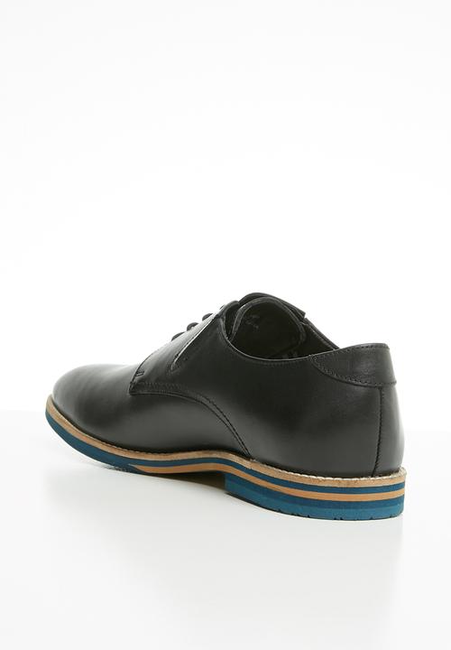 Pringle of Scotland - Miles leather lace-up - black
