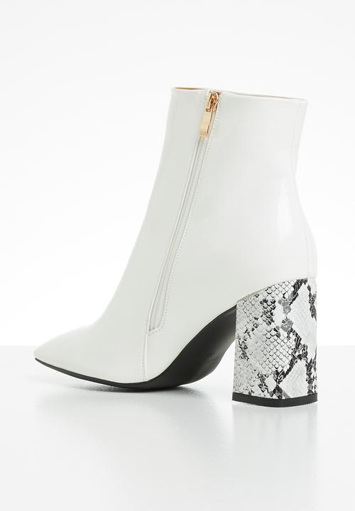Public Desire - Vesper ankle boot - white