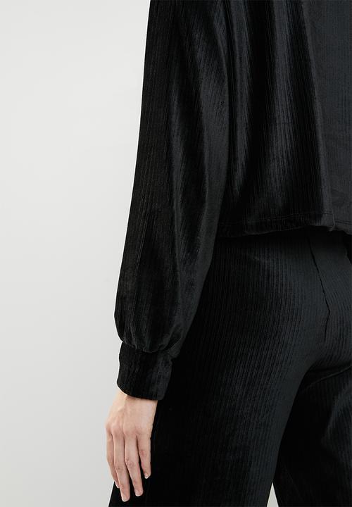 Superbalist - Velvour funnel neck top- black