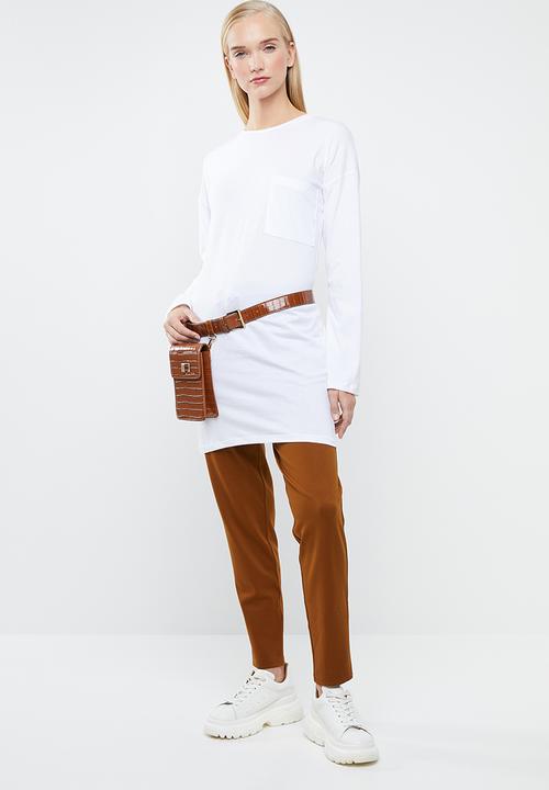 Superbalist - Longline tee with pocket - white