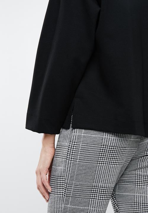 Superbalist - Split hem v-neck tee - black