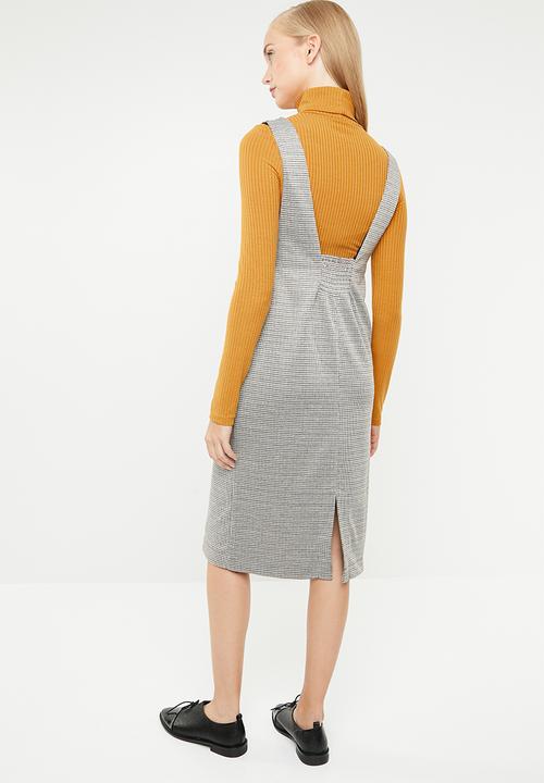 Superbalist - Check pinifore dress - brown 