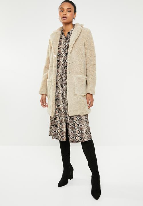 Revenge - Teddy coat - beige